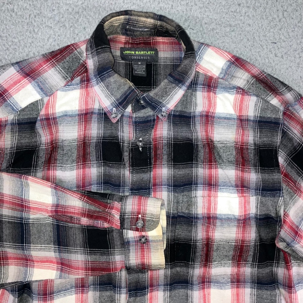 John‎ Bartlett Flannel Shirt Men M Red Black Plaid Thrashed Work Cabin Layering